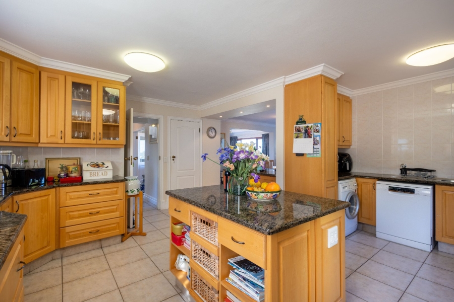 4 Bedroom Property for Sale in Lower Robberg Western Cape